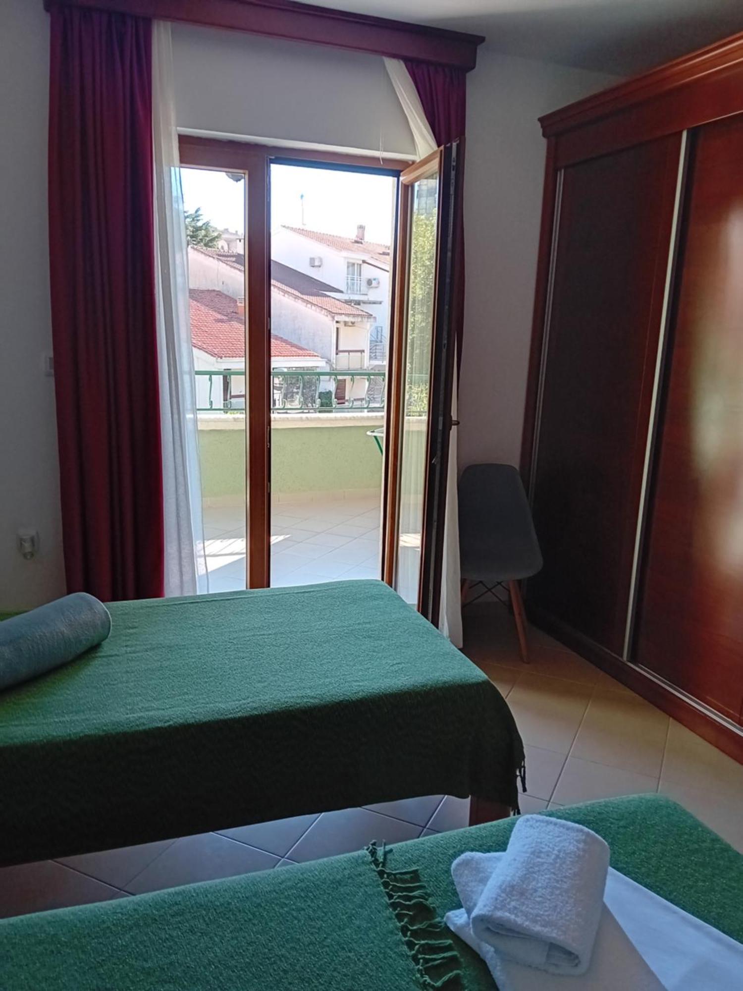 Apartments Krapina Lux Μπούντβα Εξωτερικό φωτογραφία